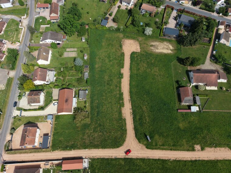 Terrain 645 m²